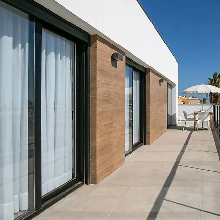 Aloha Bay Caleta Penthouses 칼레타데푸스테